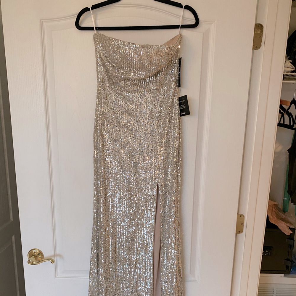 NWT Lulu’s formal/evening sequin dress